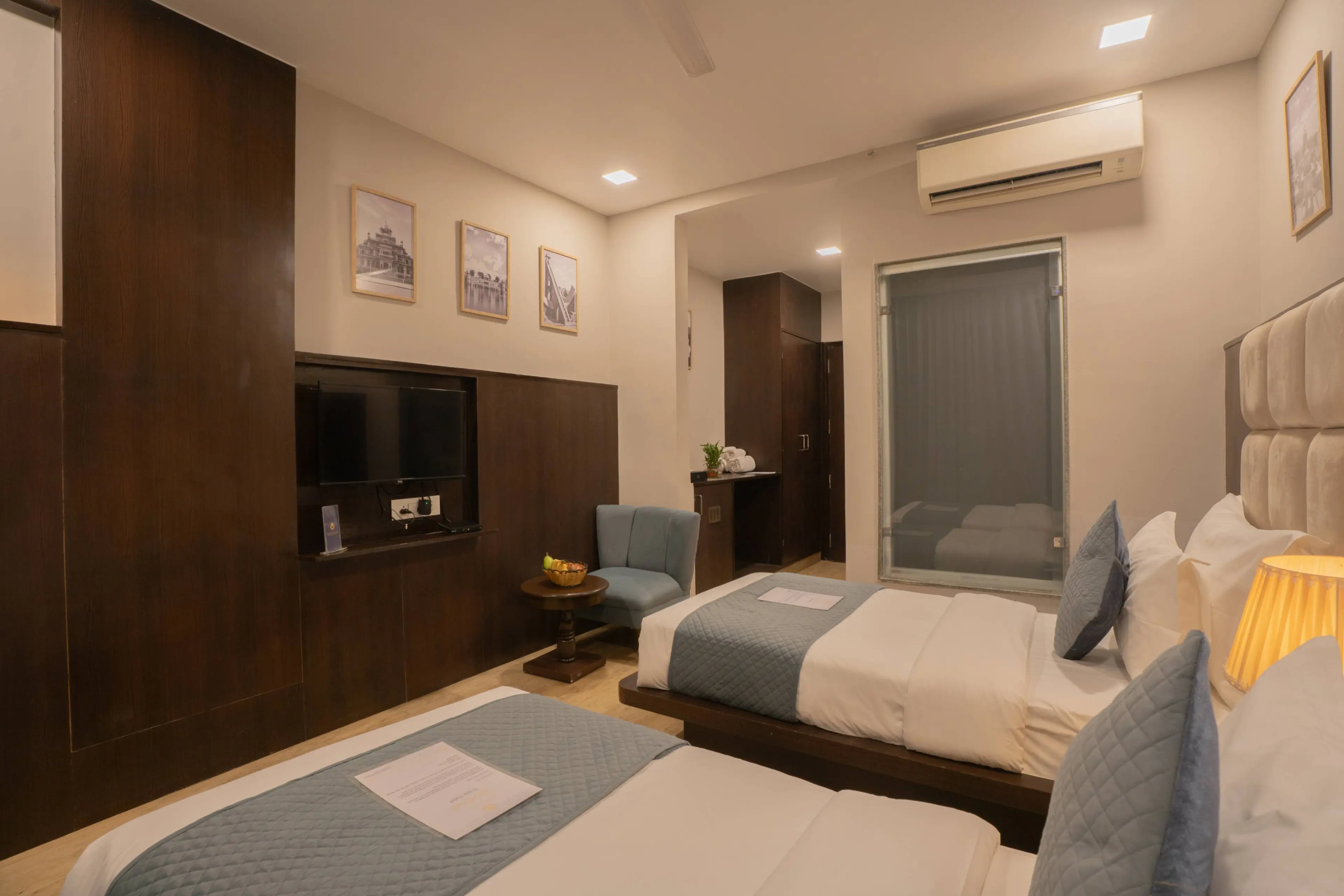 Twin Room - Image 3